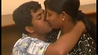 Indian Amateur Couple Gets Seduced And Fucks In The Bedroom