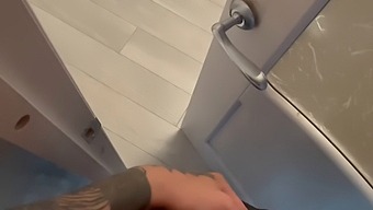 Exkluzivní Hd Video Sebepotěšení Mé Nevlastní Sestry A Úžasné Akce S Jazykem