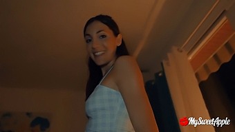 Setkání Na Tinderu Se Změní V Neplánovaný Creampie Po Odstranění Kondomu